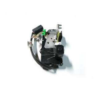 FQJ103280-Land Rover-Замок предней правой двери RRP38 с (VIN) YA430702-1