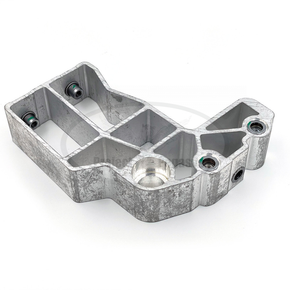 LR177535-Land Rover-Кронштейн крепления бампера/радиатора, правый, Range Rover Sport-1