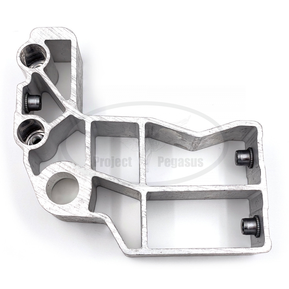 LR177535-Land Rover-Кронштейн крепления бампера/радиатора, правый, Range Rover Sport-2